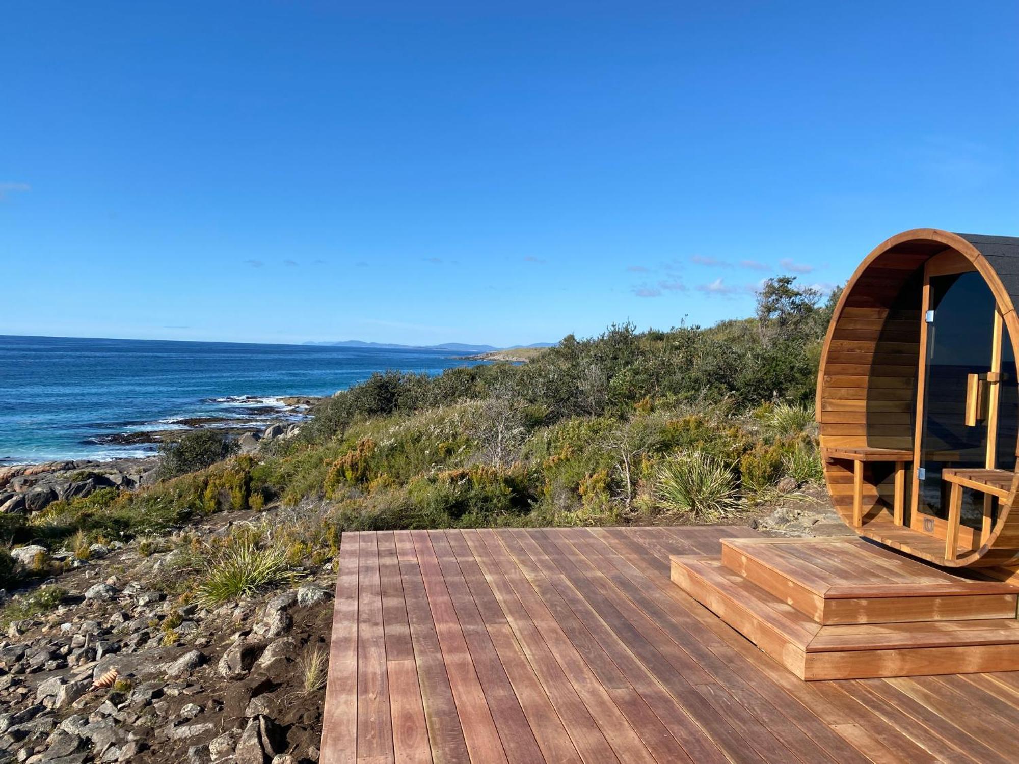 Little Beach Resort Four Mile Creek Extérieur photo